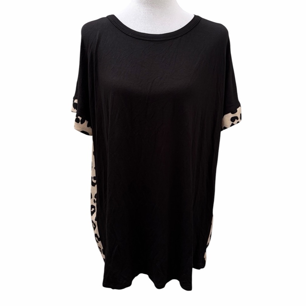 Boutique Black Leopard Oversize Tunic Top Crisscross Back Casual Large